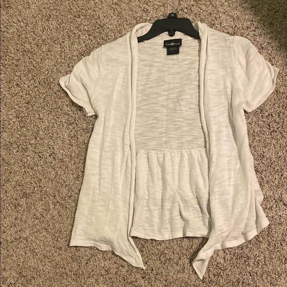White Short Sleeve Open